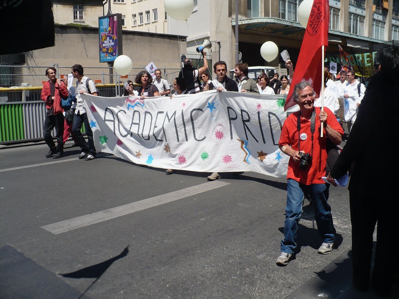 Figure 2: Academic Pride Parade, Juin 2009.