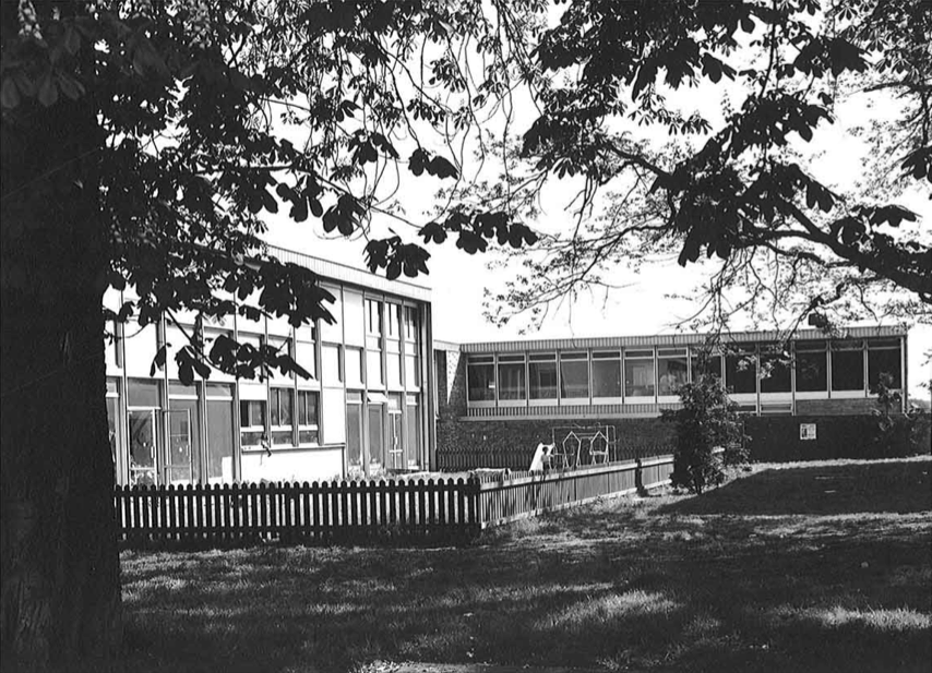 Figure 6: The groundbreaking campus daycare at the University of Vincennes, about 1970.